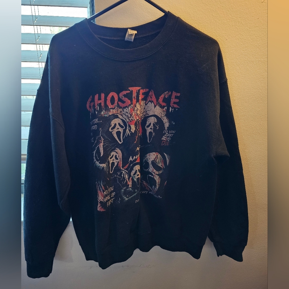 Women's large Ghostface crewneck sweatshirt